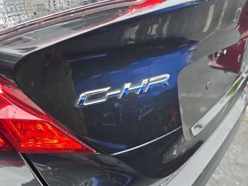 Used 2021 Toyota C-HR XLE image 6