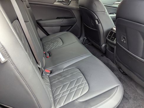 Used 2025 Kia Sportage X-Line Prestige image 11