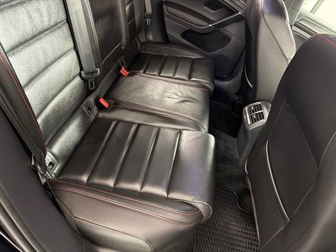 Used 2019 Volkswagen GTI SE FWD image 20