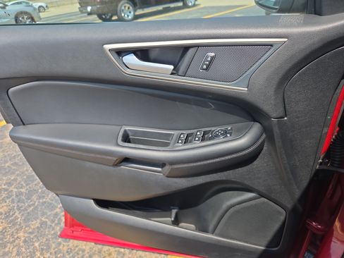 Used 2024 Ford Edge SEL AWD/4WD image 14