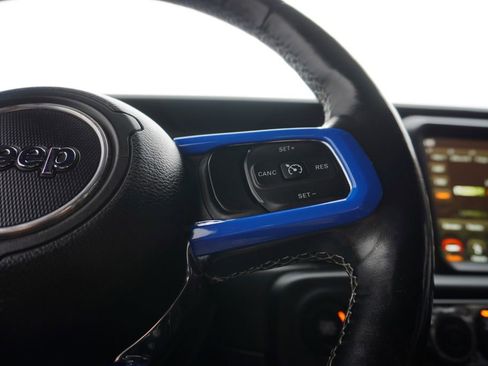 Used 2018 Jeep Wrangler Unlimited Sahara image 21