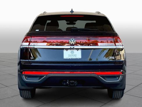 New 2026 Volkswagen Atlas Cross Sport SE image 4