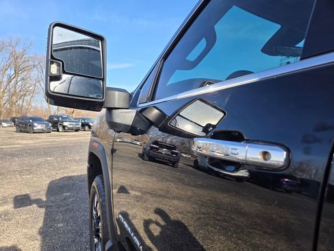 Used 2025 GMC Sierra 2500 Denali image 38