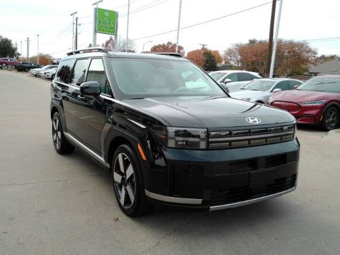 Used 2024 Hyundai Santa Fe Limited image 4