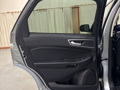 Used 2024 Ford Edge SEL w/ Convenience Package image 22