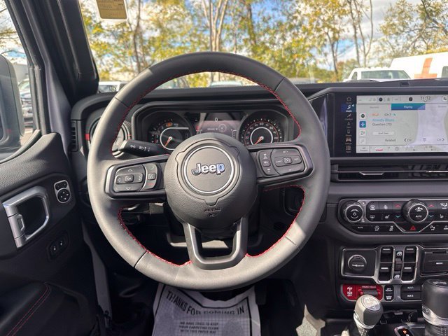 Used 2024 Jeep Wrangler Unlimited Rubicon AWD/4WD image 20