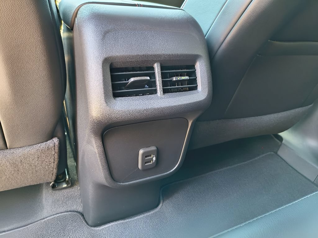 Used 2023 Chevrolet Equinox RS FWD image 28
