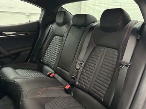 Used 2022 Maserati Ghibli Trofeo image 16