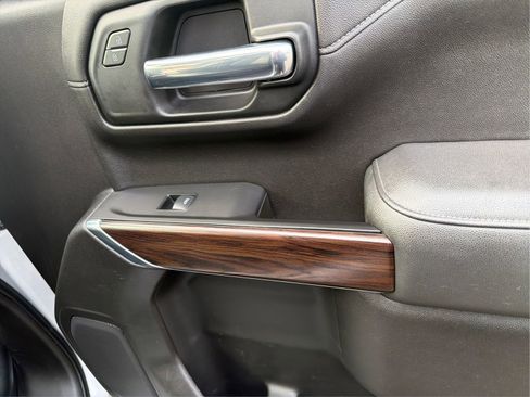 Certified 2021 GMC Sierra 1500 SLT w/ SLT Convenience Package image 22