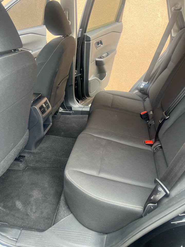 Used 2024 Nissan Rogue S FWD image 8