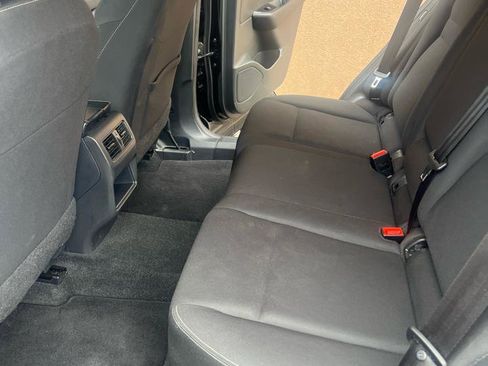 Used 2024 Nissan Rogue S FWD image 8