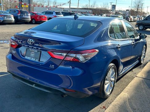Used 2023 Toyota Camry LE image 6