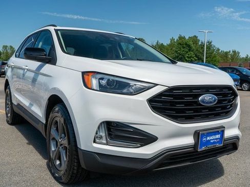 Used 2024 Ford Edge SEL w/ Sport Appearance Package AWD/4WD image 4