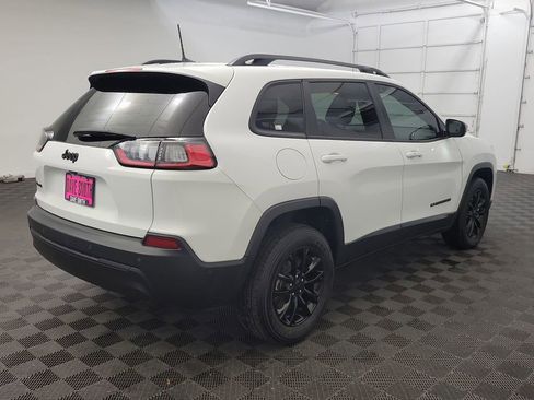 Used 2023 Jeep Cherokee Altitude Lux image 8