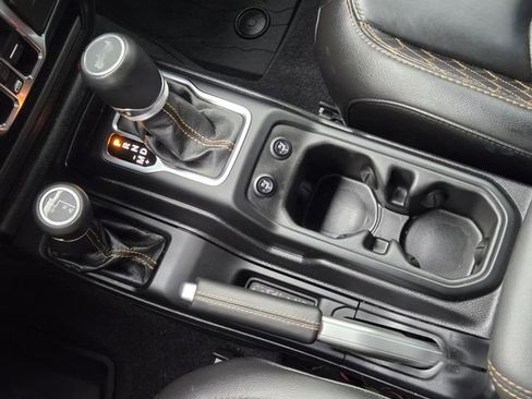 Used 2021 Jeep Wrangler Unlimited Sahara image 19