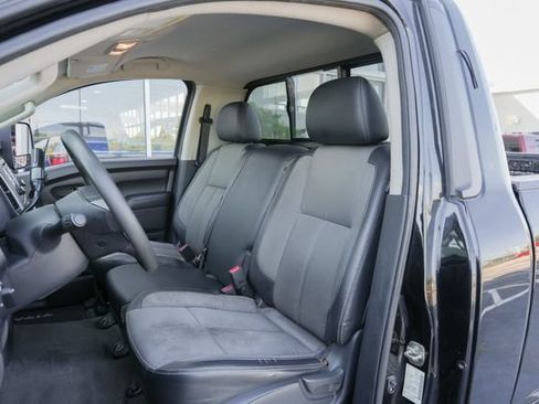 Used 2017 Nissan Titan S RWD image 23