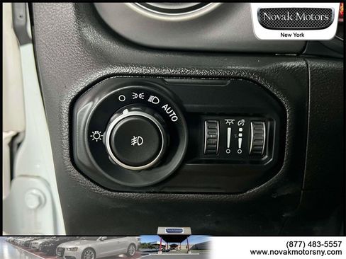 Used 2021 Jeep Wrangler Unlimited Sport image 19