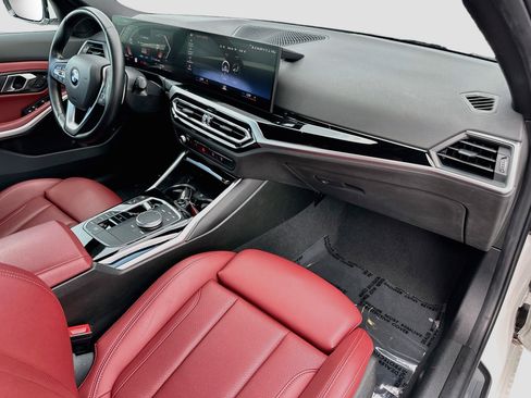 Used 2024 BMW 330i Sedan w/ Convenience Package RWD image 29