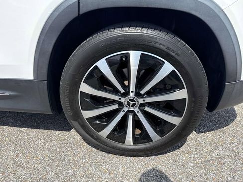 Used 2022 Mercedes-Benz GLB 250 image 4