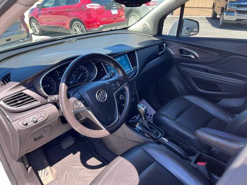 Used 2019 Buick Encore Essence AWD/4WD image 23
