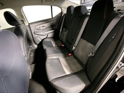 Used 2023 Nissan Sentra SR FWD image 31
