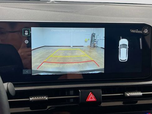 New 2026 Kia Sportage LX image 13