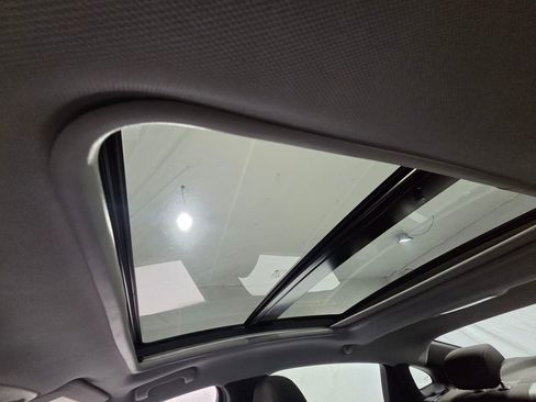 Used 2023 Chevrolet Malibu LT image 10