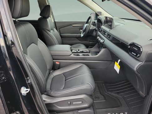 New 2026 Honda Pilot Touring image 18