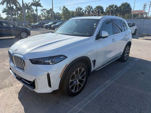 Used 2026 BMW X5 sDrive40i RWD image 2