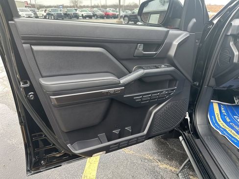 Used 2025 Toyota 4Runner TRD Sport image 8