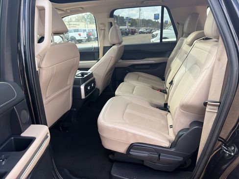 Used 2024 Ford Expedition Max Limited image 32