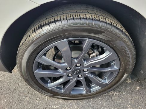 Certified 2023 Chevrolet Equinox RS w/ LPO, Cargo Package image 38