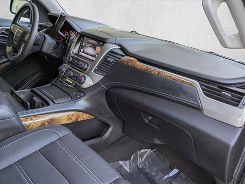 Used 2015 GMC Yukon Denali w/ Premium Package image 25