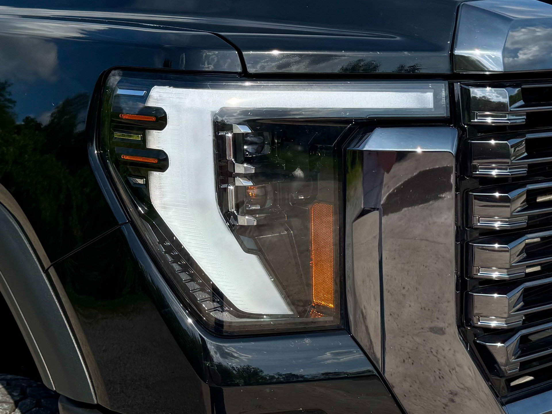 Used 2024 GMC Sierra 3500 Denali Ultimate AWD/4WD image 78