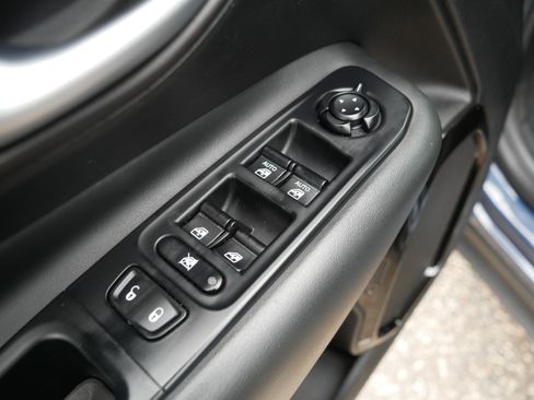 Used 2020 Jeep Renegade Altitude AWD/4WD image 19