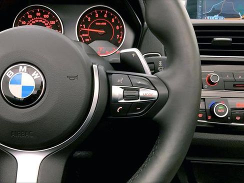 Used 2016 BMW M235i xDrive Convertible image 19