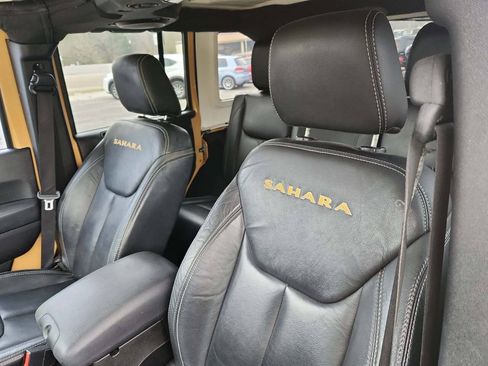 Used 2013 Jeep Wrangler Unlimited Sahara w/ Max Tow Pkg AWD/4WD image 41