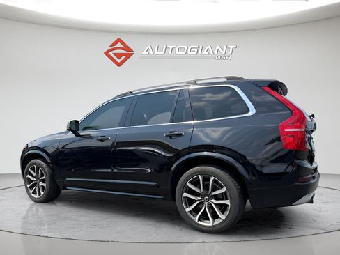Used 2018 Volvo XC90 T5 Momentum w/ Convenience Package AWD/4WD image 4