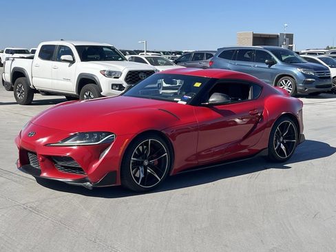 Used 2020 Toyota Supra image 2