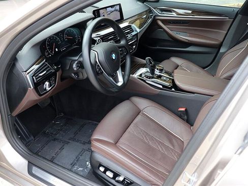 Used 2019 BMW 540i xDrive w/ Executive Package image 10