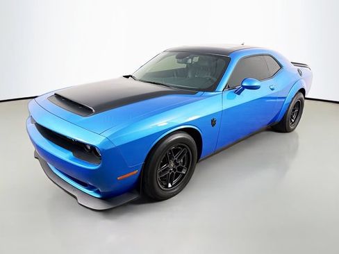 Used 2023 Dodge Challenger SRT Hellcat Redeye RWD image 3