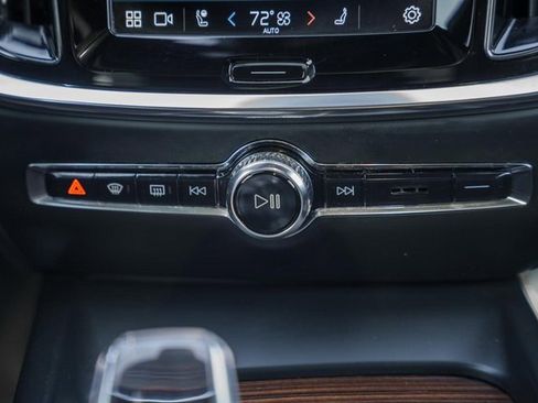 Certified 2024 Volvo V60 B5 Cross Country Ultimate image 23