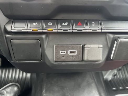 Used 2024 GMC Sierra 1500 Pro w/ Pro Value Package image 32