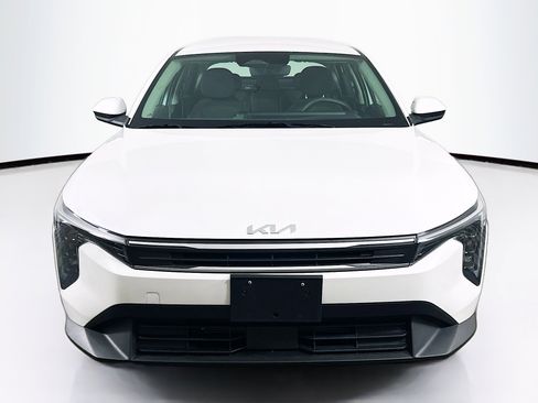 Used 2025 Kia K4 FWD image 2