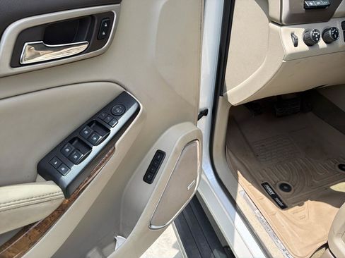 Used 2016 GMC Yukon Denali w/ Open Road Package AWD/4WD image 14