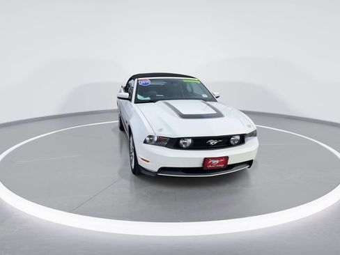 Used 2010 Ford Mustang GT image 1