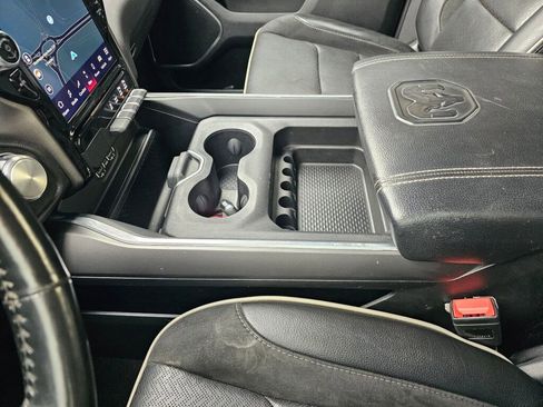 Used 2022 RAM 1500 Laramie w/ Sport Appearance Package AWD/4WD image 25
