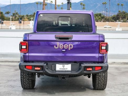 New 2026 Jeep Gladiator Mojave image 8