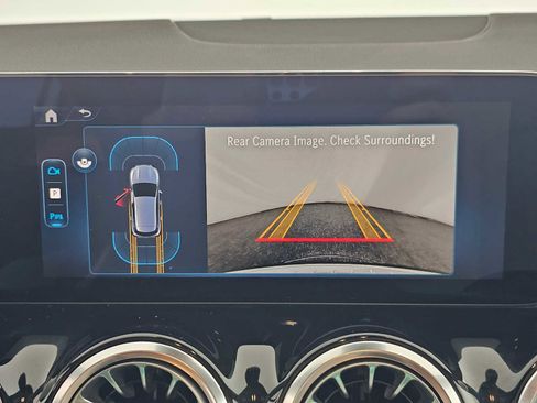 Used 2025 Mercedes-Benz GLA 250 image 27