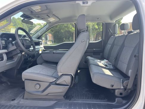 New 2026 Ford F250 XL w/ XL Chrome Package AWD/4WD image 15